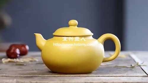 真正的黃金段泥紫砂壺沒泡養之前是什么顏色