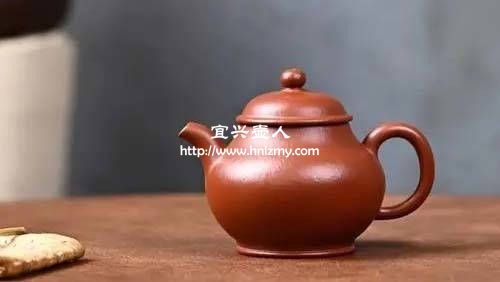 一把200元的紫砂壺，造型簡單
