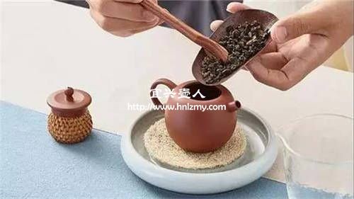 紫砂壺泡茶和蓋碗泡茶有什么區別
