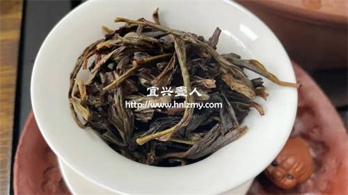 風凰單叢茶用什么泥料紫砂壺沖泡好