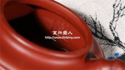 看內壁章鑒別手工壺的方法