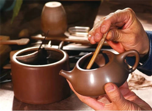 紫砂壺保養(yǎng)過程中的注意事項